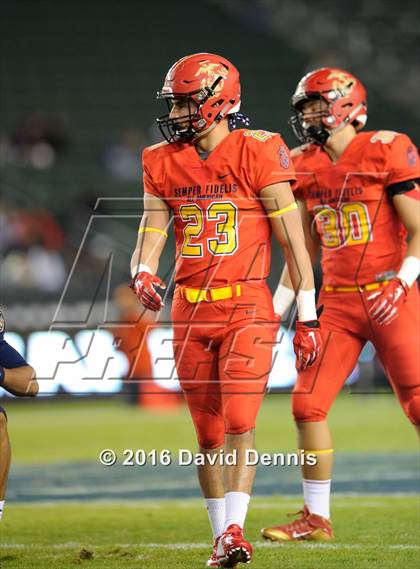Thumbnail 1 in 2016 Semper Fidelis All-American Bowl photogallery.