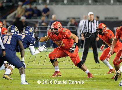 Thumbnail 1 in 2016 Semper Fidelis All-American Bowl photogallery.
