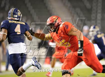 Thumbnail 2 in 2016 Semper Fidelis All-American Bowl photogallery.