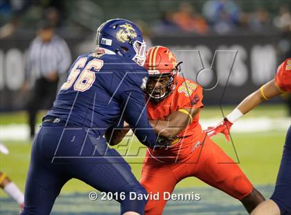 Thumbnail 2 in 2016 Semper Fidelis All-American Bowl photogallery.