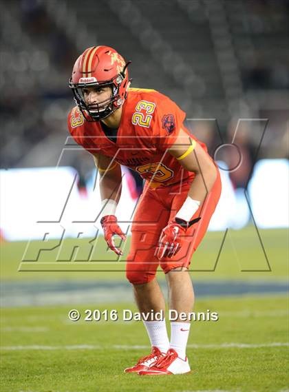 Thumbnail 3 in 2016 Semper Fidelis All-American Bowl photogallery.