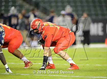 Thumbnail 1 in 2016 Semper Fidelis All-American Bowl photogallery.