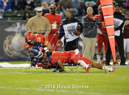 Thumbnail 1 in 2016 Semper Fidelis All-American Bowl photogallery.