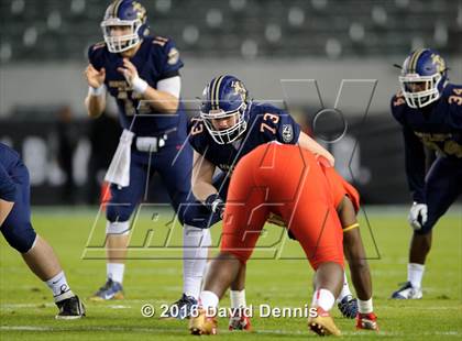 Thumbnail 1 in 2016 Semper Fidelis All-American Bowl photogallery.
