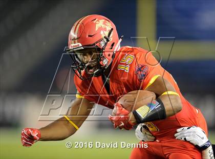 Thumbnail 3 in 2016 Semper Fidelis All-American Bowl photogallery.