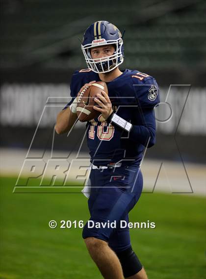 Thumbnail 2 in 2016 Semper Fidelis All-American Bowl photogallery.