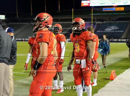 Thumbnail 3 in 2016 Semper Fidelis All-American Bowl photogallery.