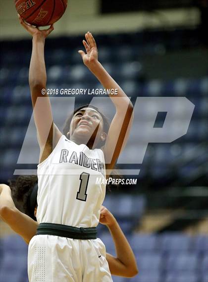 Thumbnail 2 in Martin [James] vs Wylie East photogallery.