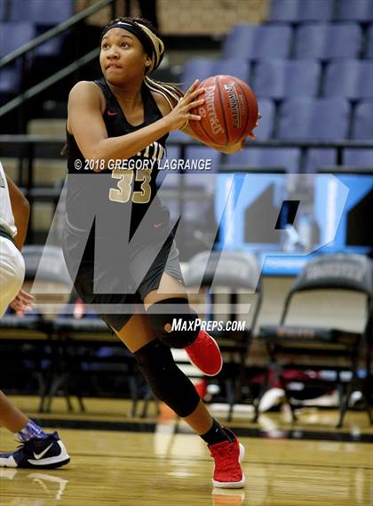 Thumbnail 2 in Martin [James] vs Wylie East photogallery.