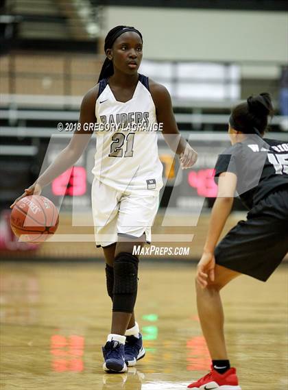 Thumbnail 1 in Martin [James] vs Wylie East photogallery.