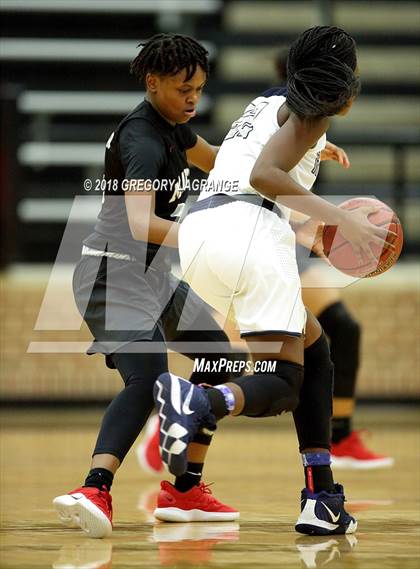 Thumbnail 2 in Martin [James] vs Wylie East photogallery.