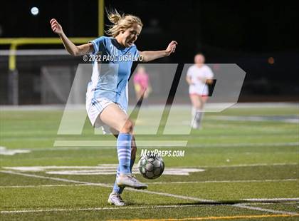 Thumbnail 3 in Regis Jesuit @ Valor Christian (CHSAA 5A 2ND Round) photogallery.