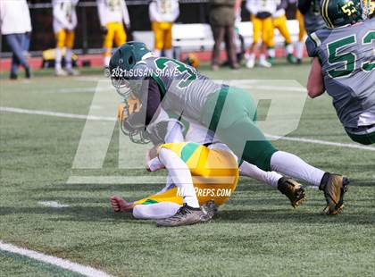 Thumbnail 2 in Clinton @ Nashoba Regional (Cataldi/Tucker Thanksgiving Classic) photogallery.