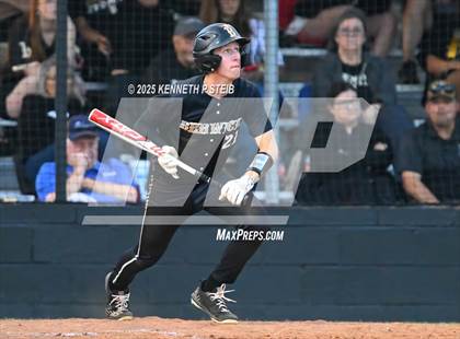 Thumbnail 1 in Berwick vs. Pine Prairie (LHSAA Division III Non-Select Regional) photogallery.