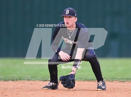 Thumbnail 1 in Berwick vs. Pine Prairie (LHSAA Division III Non-Select Regional) photogallery.