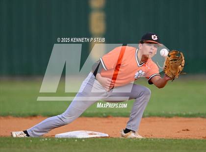 Thumbnail 1 in Berwick vs. Pine Prairie (LHSAA Division III Non-Select Regional) photogallery.