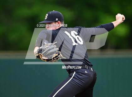 Thumbnail 2 in Berwick vs. Pine Prairie (LHSAA Division III Non-Select Regional) photogallery.