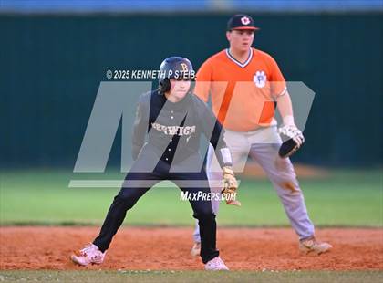 Thumbnail 1 in Berwick vs. Pine Prairie (LHSAA Division III Non-Select Regional) photogallery.