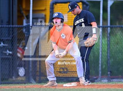 Thumbnail 1 in Berwick vs. Pine Prairie (LHSAA Division III Non-Select Regional) photogallery.
