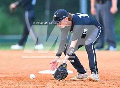 Thumbnail 1 in Berwick vs. Pine Prairie (LHSAA Division III Non-Select Regional) photogallery.