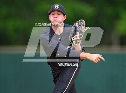 Thumbnail 3 in Berwick vs. Pine Prairie (LHSAA Division III Non-Select Regional) photogallery.