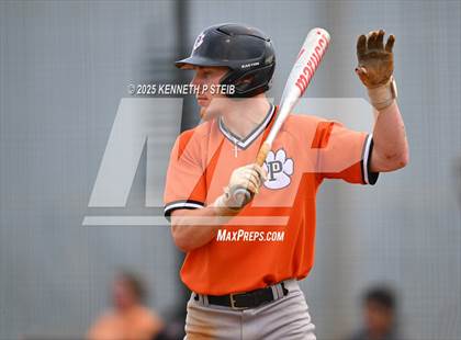 Thumbnail 1 in Berwick vs. Pine Prairie (LHSAA Division III Non-Select Regional) photogallery.