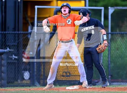 Thumbnail 2 in Berwick vs. Pine Prairie (LHSAA Division III Non-Select Regional) photogallery.