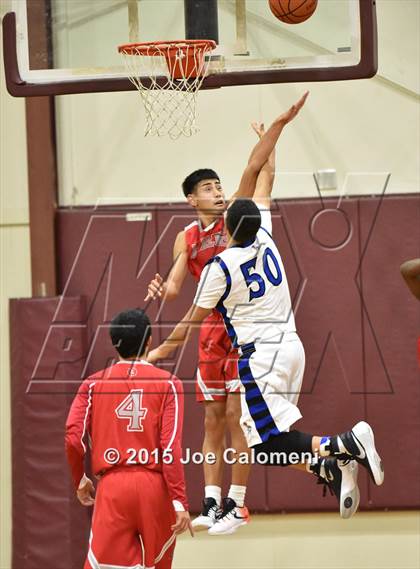 Thumbnail 2 in Lanier [Sidney] vs Lee [Robert E.] (SACS Invitational) photogallery.