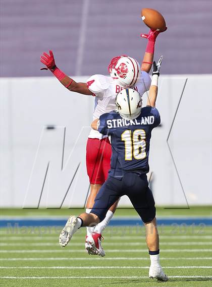 Thumbnail 2 in Katy vs. Cypress Ranch (UIL 5A Division 2 Quarterfinal Playoff) photogallery.