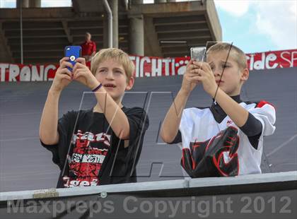 Thumbnail 1 in Katy vs. Cypress Ranch (UIL 5A Division 2 Quarterfinal Playoff) photogallery.