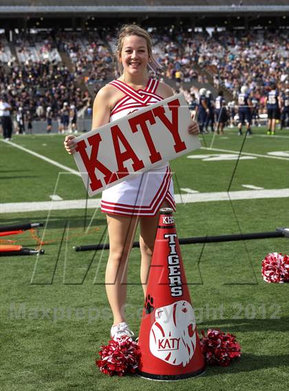Thumbnail 1 in Katy vs. Cypress Ranch (UIL 5A Division 2 Quarterfinal Playoff) photogallery.