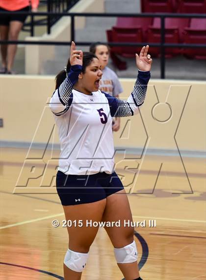 Thumbnail 2 in Cleburne vs Richland (EMS-ISD Tournament) photogallery.