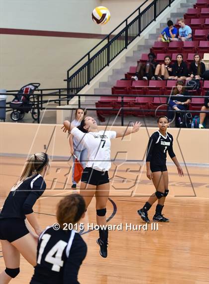Thumbnail 3 in Cleburne vs Richland (EMS-ISD Tournament) photogallery.