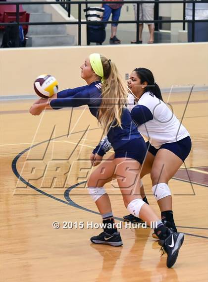 Thumbnail 3 in Cleburne vs Richland (EMS-ISD Tournament) photogallery.