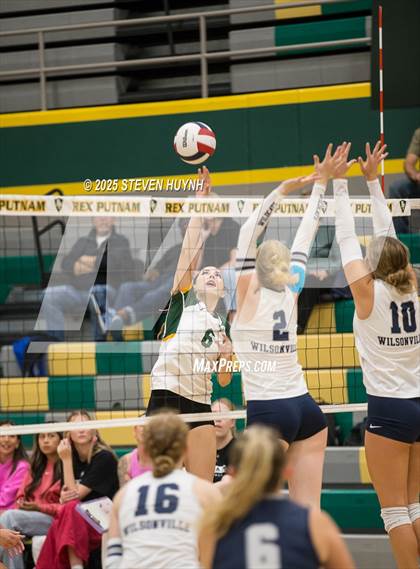 Thumbnail 2 in Wilsonville @ Putnam photogallery.