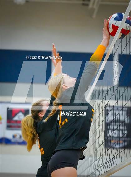 Thumbnail 3 in Saguaro vs. Blue Ridge  (Spiketown Invitational) photogallery.