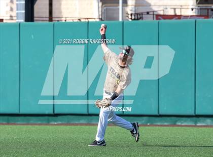 Thumbnail 2 in Pleasant Grove vs. Rusk (UIL 4A Final) photogallery.