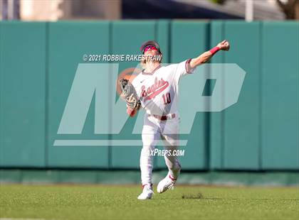 Thumbnail 1 in Pleasant Grove vs. Rusk (UIL 4A Final) photogallery.