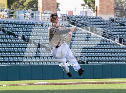 Thumbnail 1 in Pleasant Grove vs. Rusk (UIL 4A Final) photogallery.