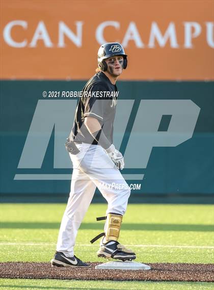 Thumbnail 3 in Pleasant Grove vs. Rusk (UIL 4A Final) photogallery.