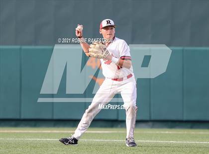 Thumbnail 1 in Pleasant Grove vs. Rusk (UIL 4A Final) photogallery.