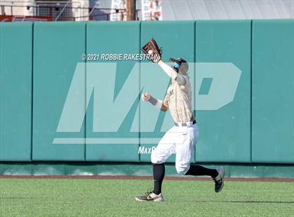 Thumbnail 3 in Pleasant Grove vs. Rusk (UIL 4A Final) photogallery.