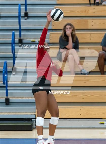 Thumbnail 2 in Lawrence North @ Hamilton Southeastern photogallery.