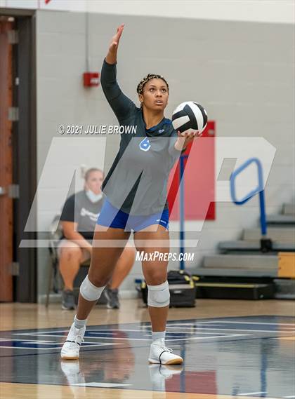 Thumbnail 2 in Lawrence North @ Hamilton Southeastern photogallery.
