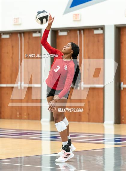 Thumbnail 3 in Lawrence North @ Hamilton Southeastern photogallery.