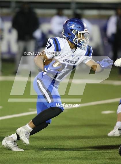 Thumbnail 1 in Conway vs. Fayetteville (AAA 7A Semifinal) photogallery.