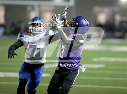 Thumbnail 1 in Conway vs. Fayetteville (AAA 7A Semifinal) photogallery.
