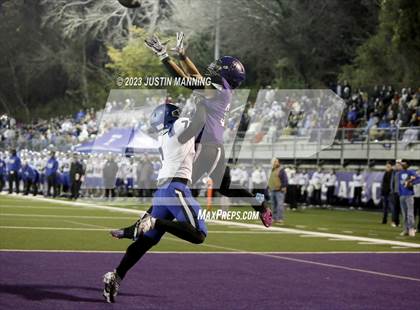 Thumbnail 2 in Conway vs. Fayetteville (AAA 7A Semifinal) photogallery.