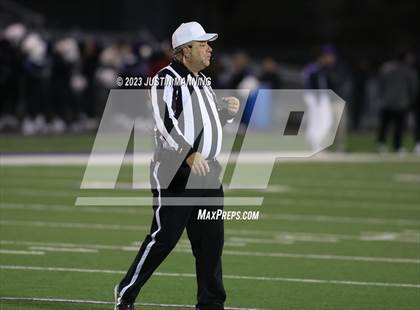 Thumbnail 3 in Conway vs. Fayetteville (AAA 7A Semifinal) photogallery.