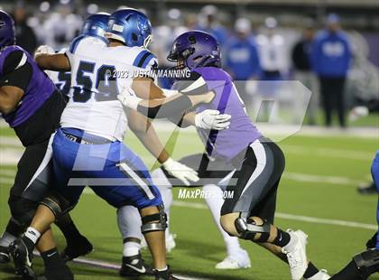 Thumbnail 2 in Conway vs. Fayetteville (AAA 7A Semifinal) photogallery.